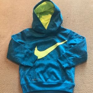 Boy’s 4 Nike Therma-Fit Hoodie